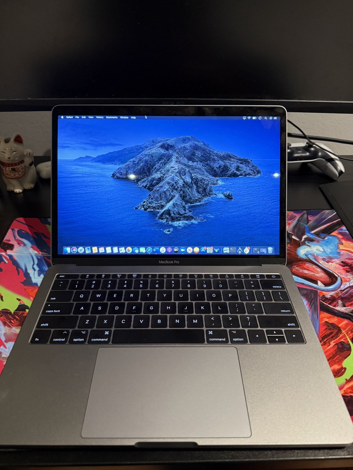 2017 Apple Macbook Pro 13 inch 8GB, 2.3 Dual Core i5, Space Gray