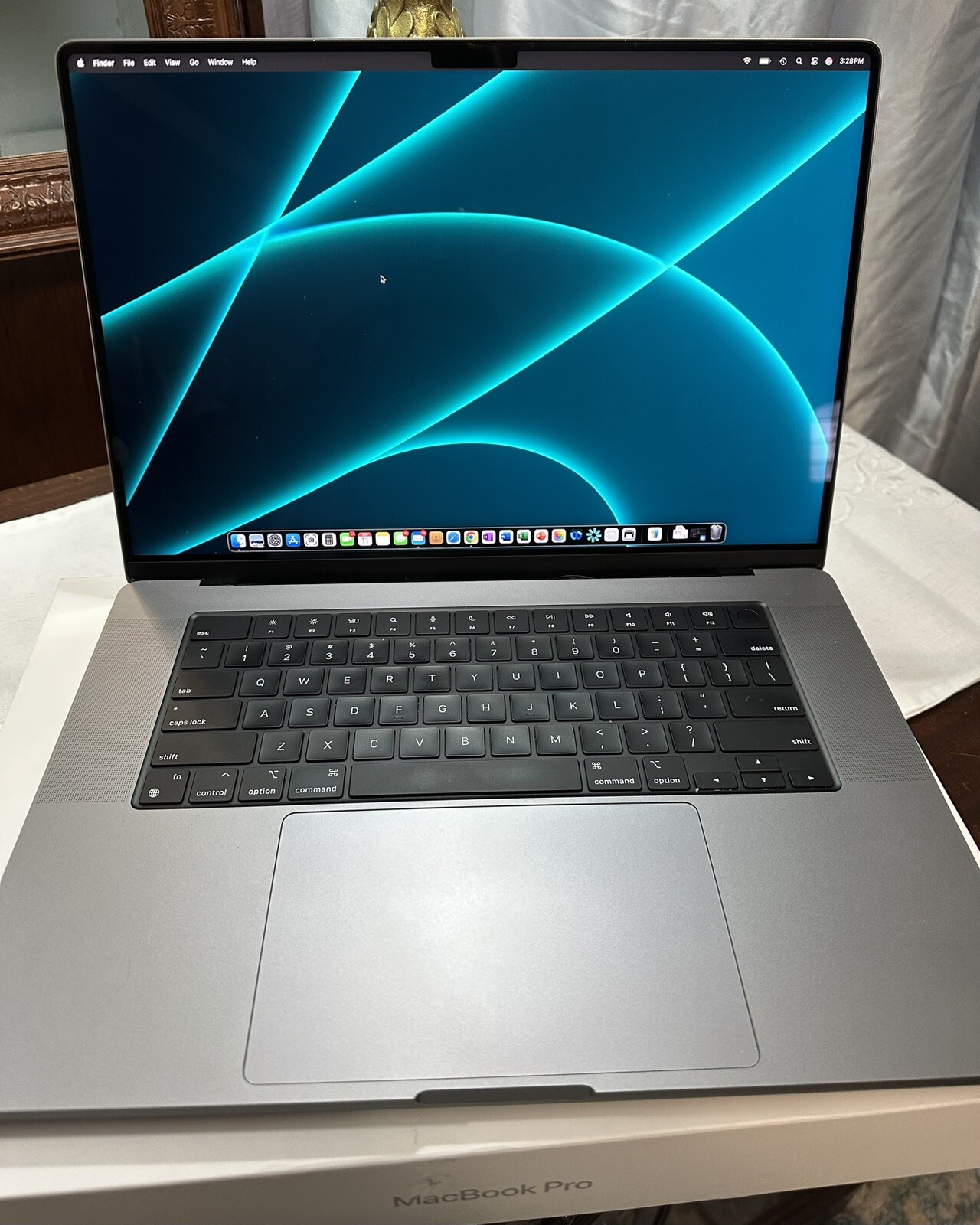 Apple MacBook Pro 16″ (512GB SSD, M2 Pro, 16GB) Laptop – Space Gray – MNW83LL/A