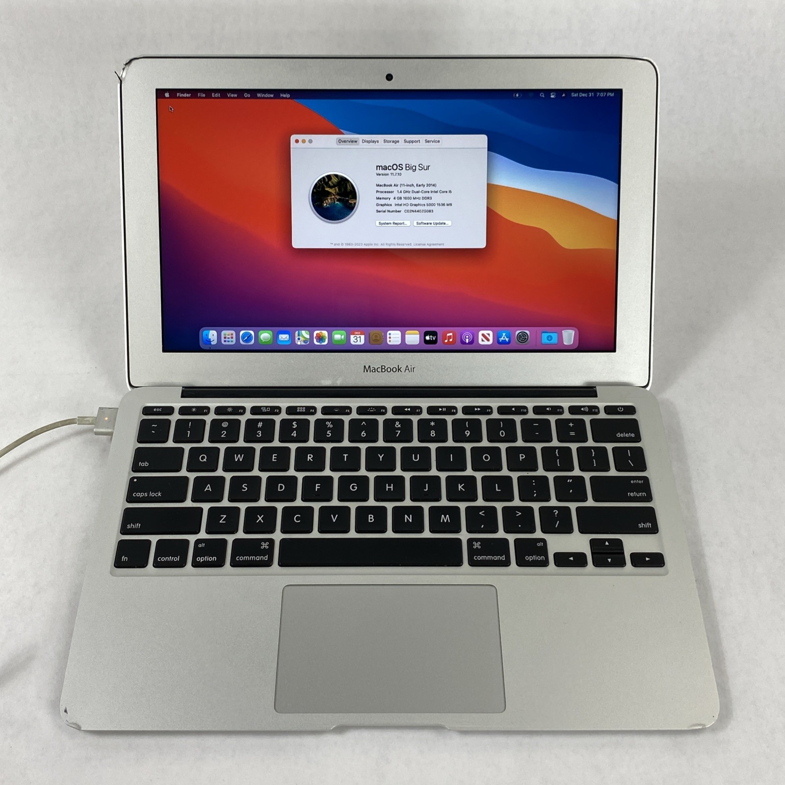 Apple MacBook Air A1465 2014 11″ 1.4GHz i5 4GB RAM 120GB SSD os11.7.1 503 Cycles