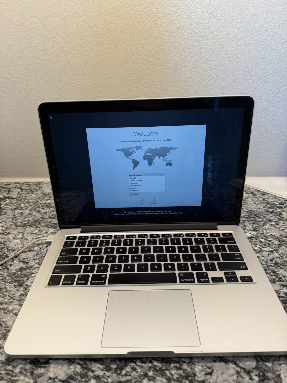 Apple MacBook Pro 13” Retina Early 2015 i5 2.7GHz 8GB RAM 128GB SSD