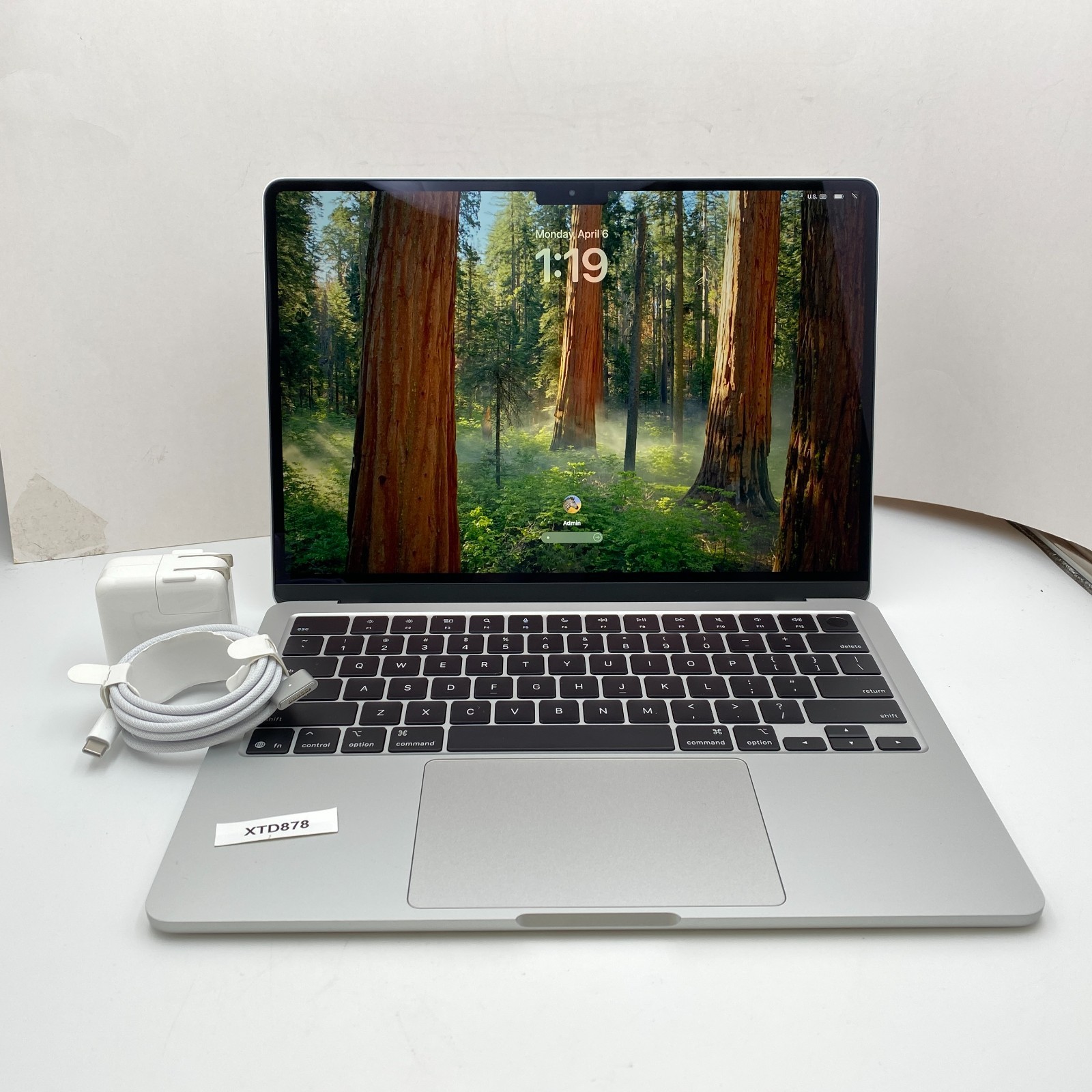 Apple MacBook Air 13″ 2025 – M4 16GB RAM 256GB SSD – Silver A3240 – Open Box