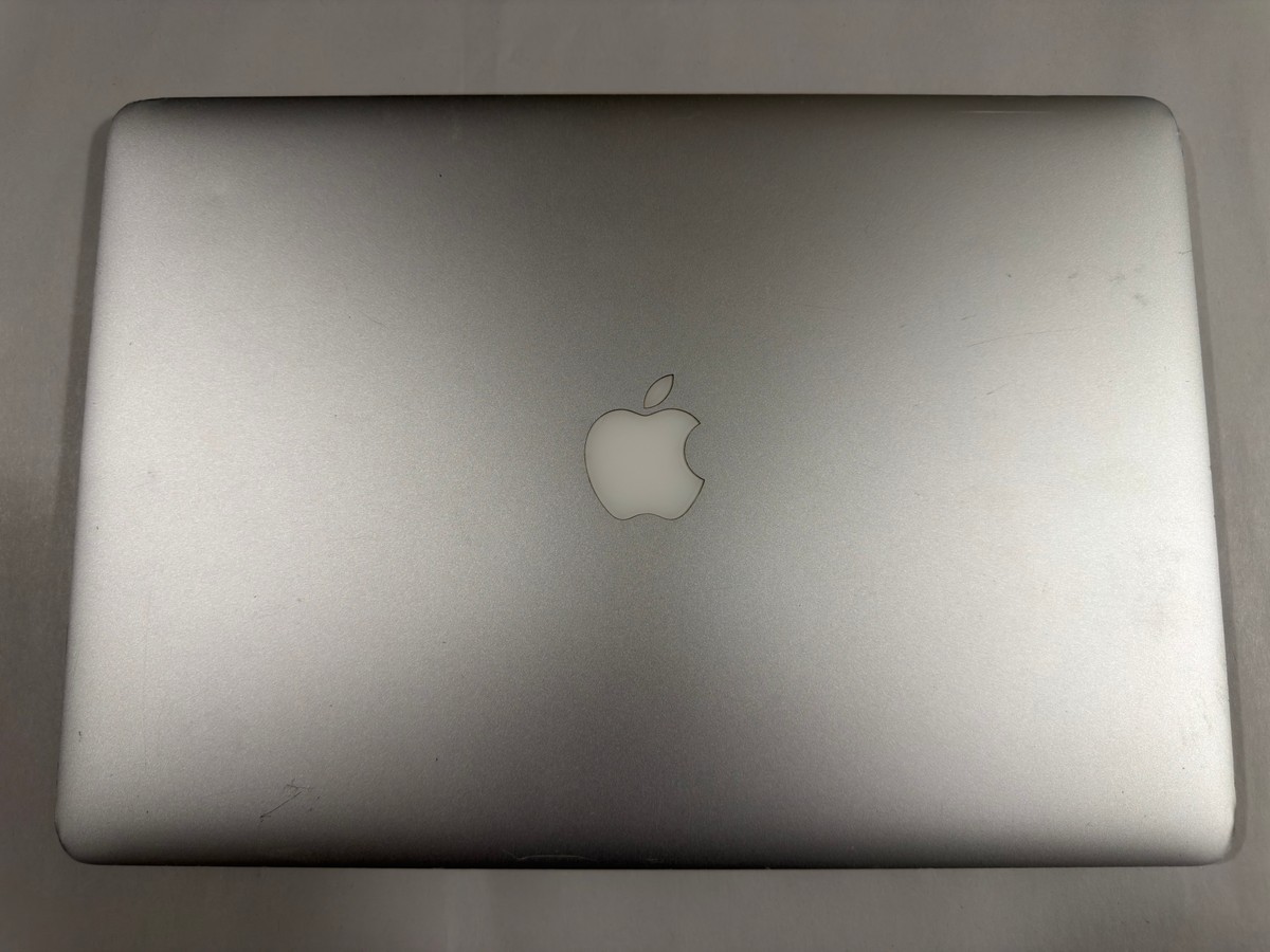 Apple MacBook Pro Retina 15” Mid 2015 i7 2.2GHz 16GB RAM 256GB SSD