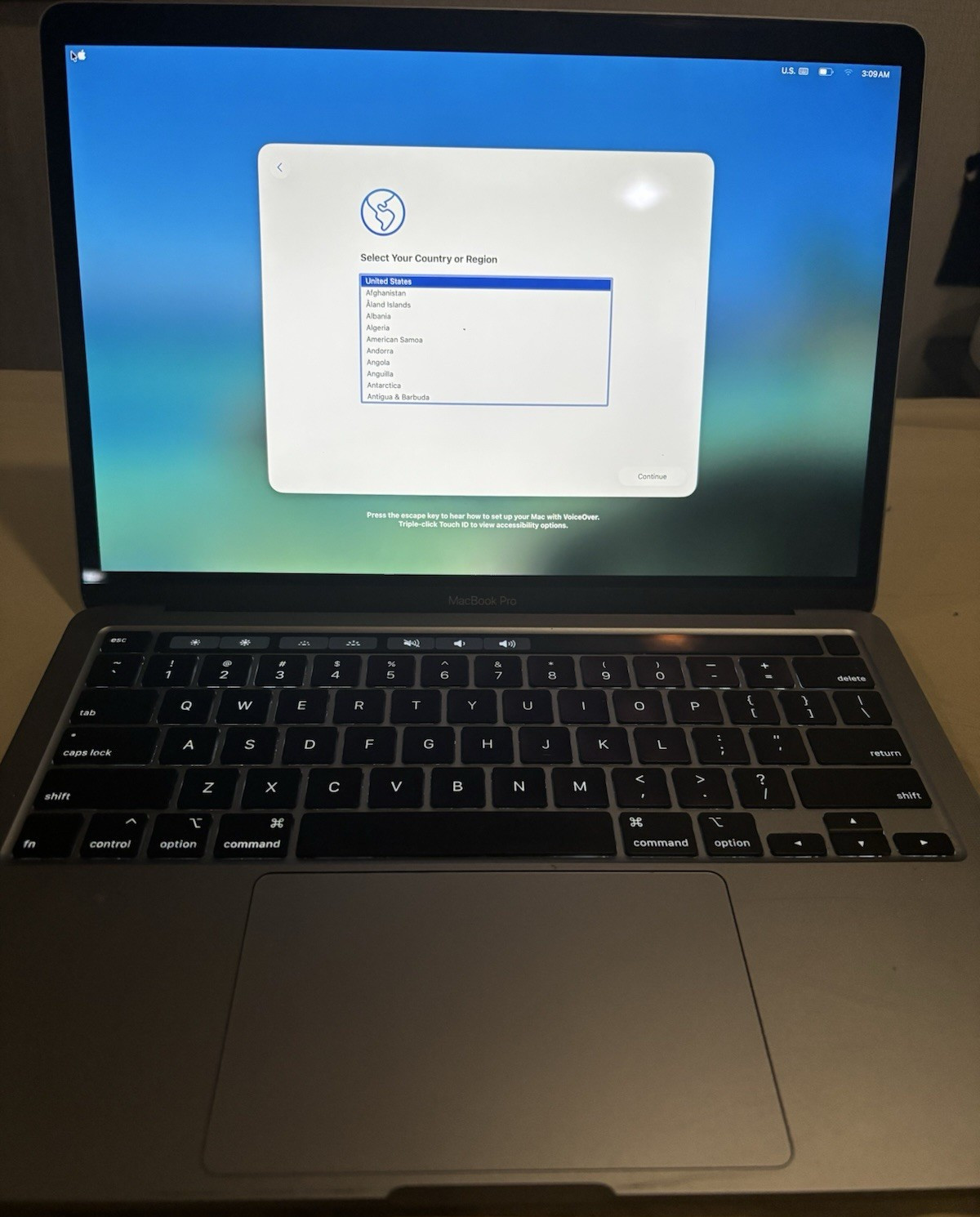 1T Apple MacBook Pro A2338 13″ M1 8GB 256GB SSD Gray 2020 Touch ID USB-C