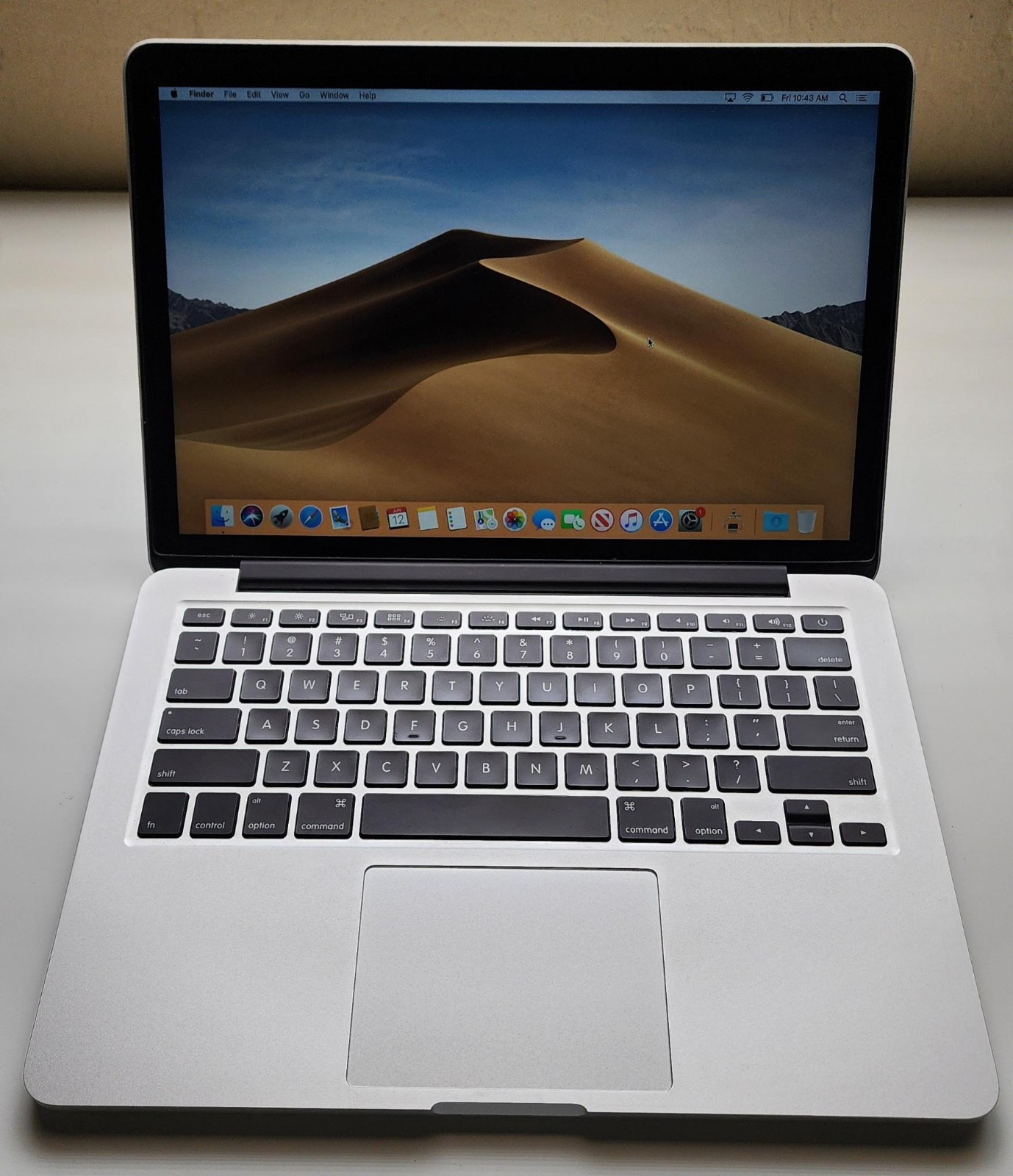 Apple MacBook Pro 13-inch 2.4GHz Core i5 8GB 256GB Silver Used Excellent