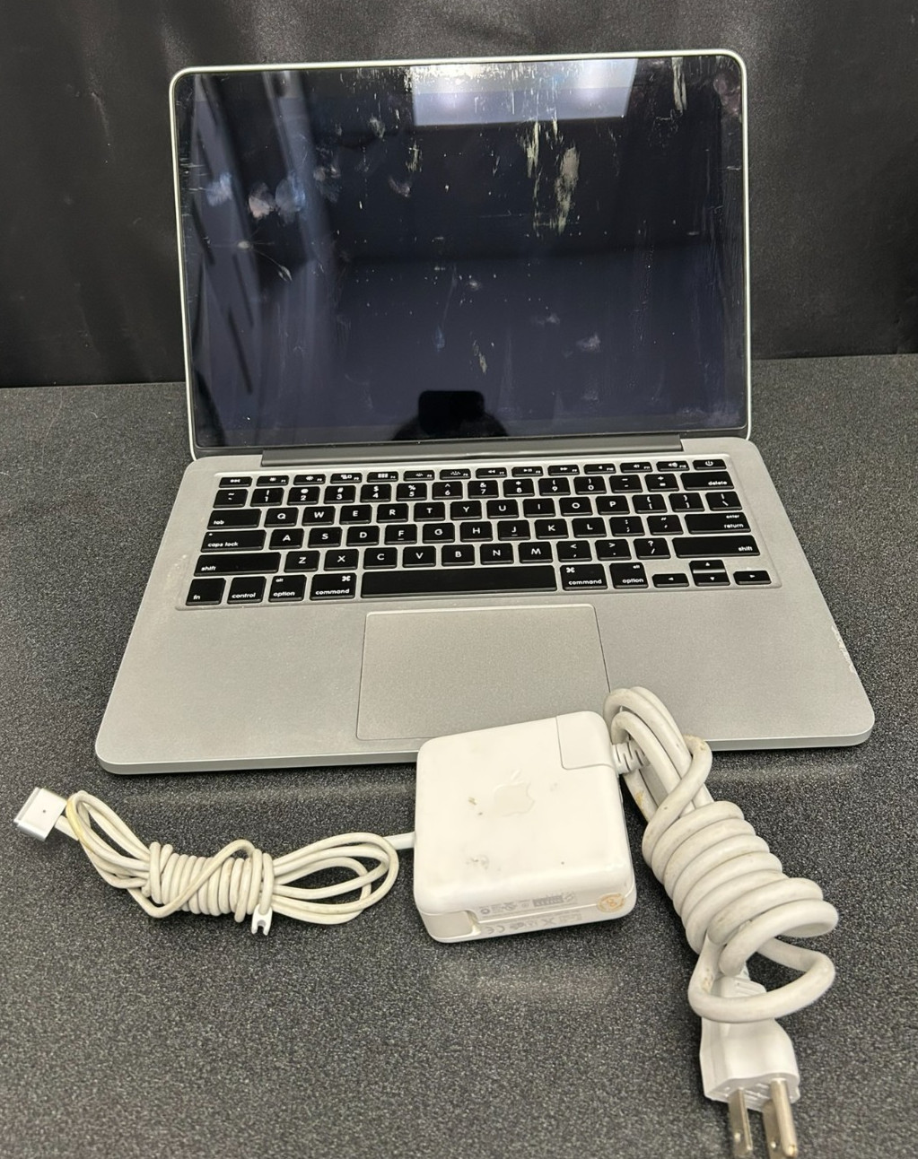Apple MacBook Pro A1502 13″ Core i7 3.10GHz 16GB RAM 1TB SSD W/Charger READ